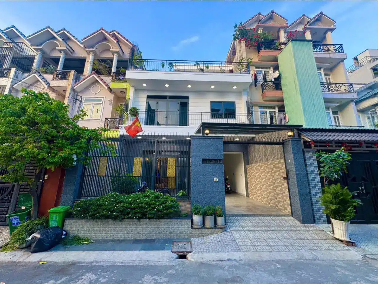 Villa 3 tầng Xanh Mát - khu dân cư ViP giáp Gò Vấp