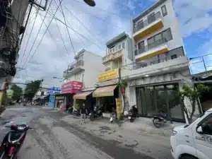 MẶT TIỀN CHỢ MINH PHÁT - KINH DOANH SẦM UẤT NGÀY ĐÊM- 4 TẦNG MỚI ĐẸP