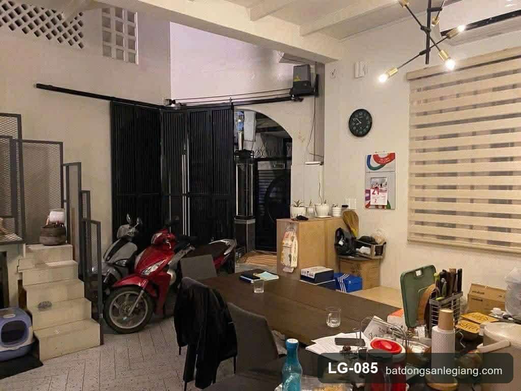LG-085 Phòng khách — nhà bán Hạnh Thông Gò Vấp Phòng khách — nhà bán Hạnh Thông Gò Vấp