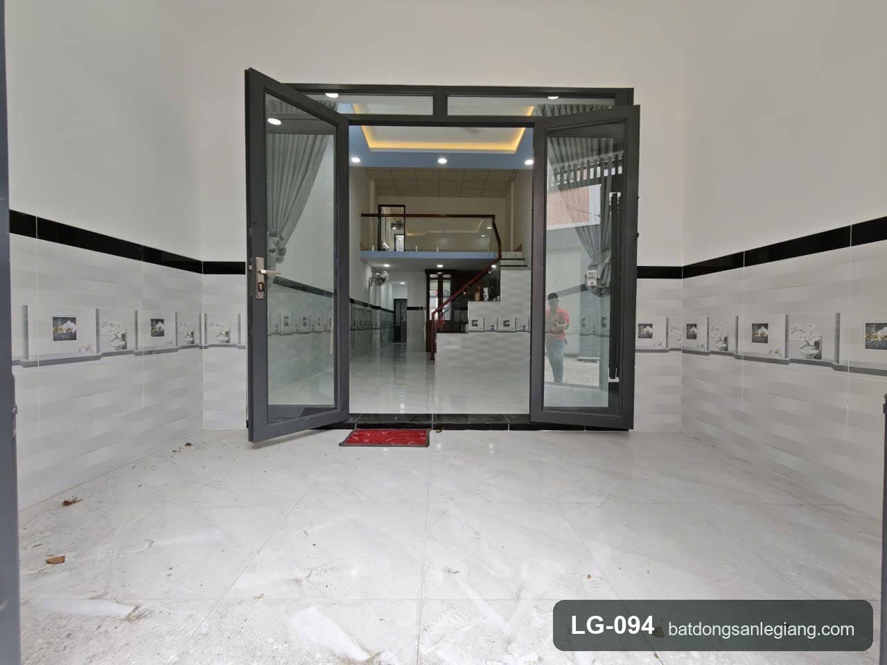 LG-094 Sân trước — nhà bán Lê Văn Khương Quận 12 Sân trước — nhà bán Lê Văn Khương Quận 12