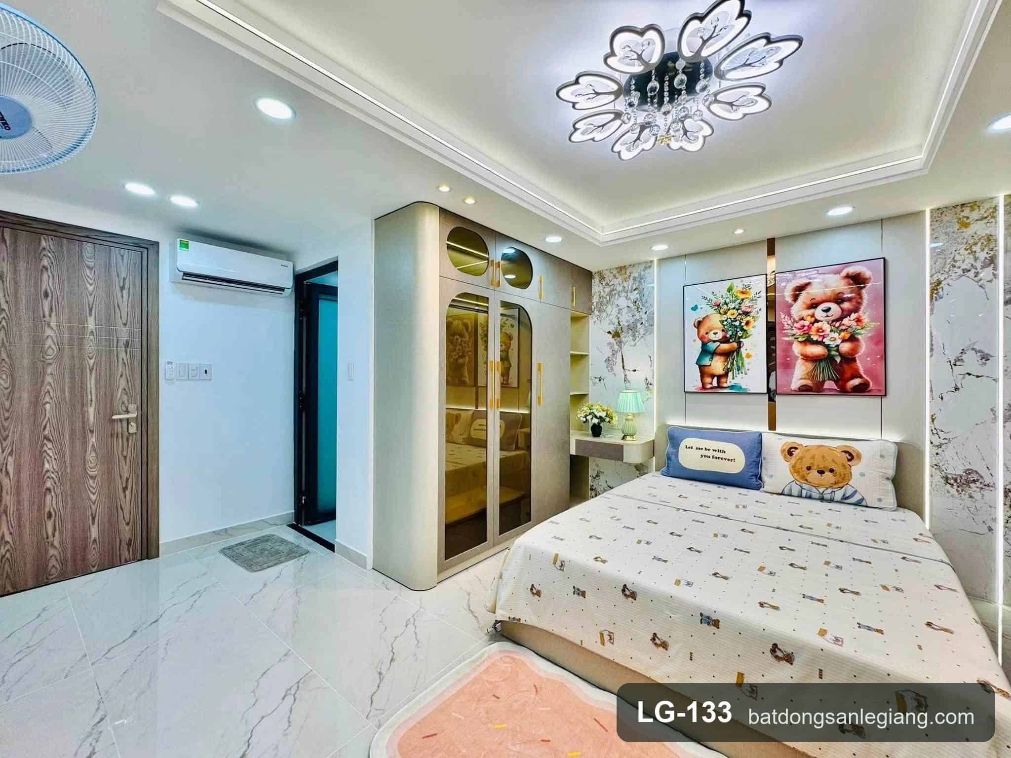 LG-133 Phòng khách — nhà bán Phạm Văn Chiêu Gò Vấp Phòng khách — nhà bán Phạm Văn Chiêu Gò Vấp